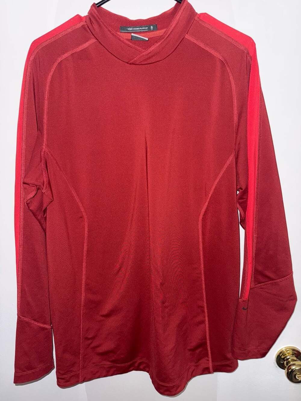 Nike Tiger Woods Platinum FitDry Long Sleeve Athletic Pullover